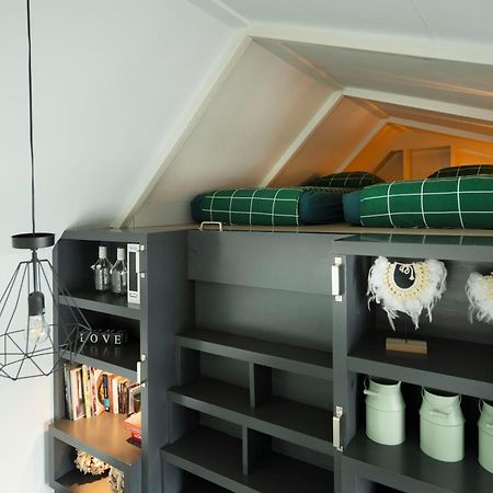 Aangenaam Op De Rijn, Woonboot, Inclusief Prive Sauna 알펜안덴라인 외부 사진