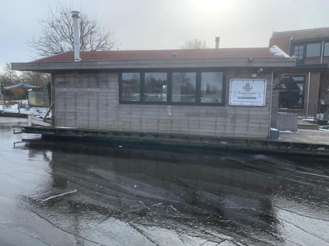 Aangenaam Op De Rijn, Woonboot, Inclusief Prive Sauna 알펜안덴라인 외부 사진